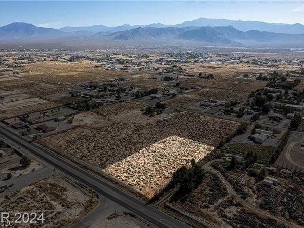 3751 S Homestead Road , Pahrump, NV 89048