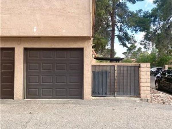 311 Brookside Lane, Unit B, Las Vegas, NV 89107