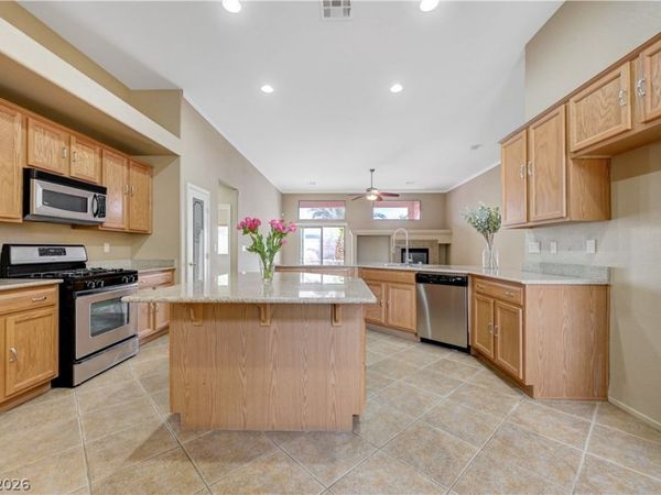916 Kevin Baker Avenue , North Las Vegas, NV 89086