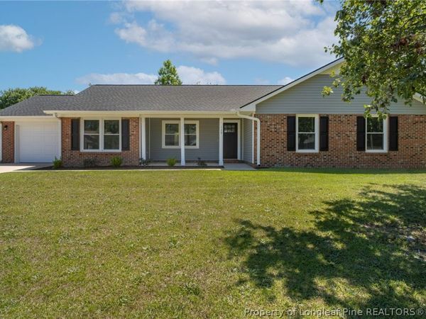 139 Thornbird Drive, Raeford, NC 28376