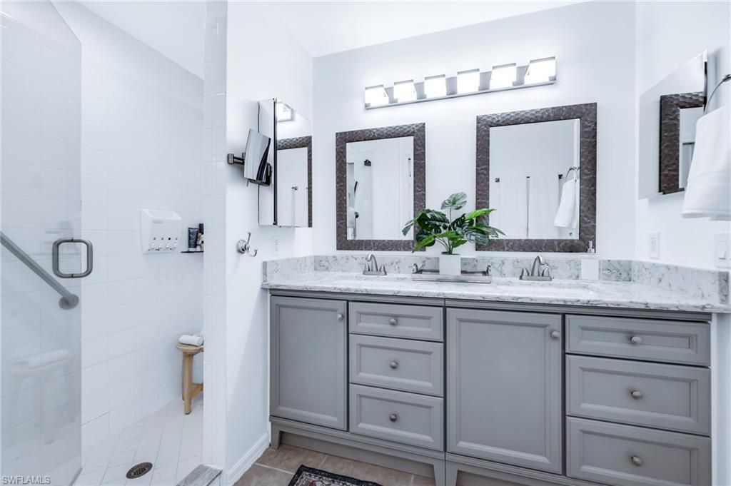 2860 Cypress Trace Cir, Unit 1813, Naples, FL 34119 Photo