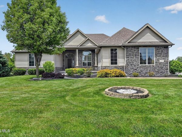 2998 Stonegate Drive , Maumee, OH 43537
