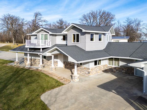 13233 Elmhurst Lane SE, Mentor, MN 56736
