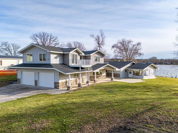 13233 Elmhurst Lane SE, Mentor, MN 56736
