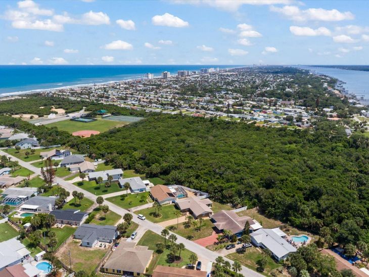40 Sandra Drive, Ormond Beach, FL 32176