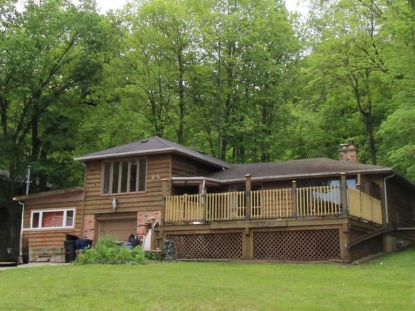 1843 N River Road , Algonquin, IL 60102
