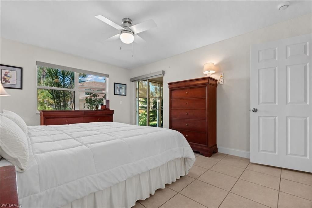 732 Woodshire Ln, Unit I5, Naples, FL 34105 Photo