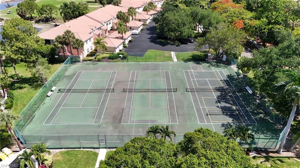 732 Woodshire Ln, Unit I5, Naples, FL 34105 Photo