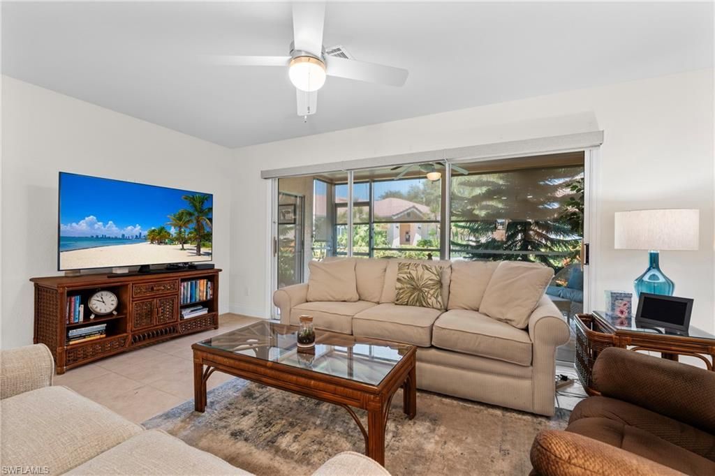 732 Woodshire Ln, Unit I5, Naples, FL 34105 Photo