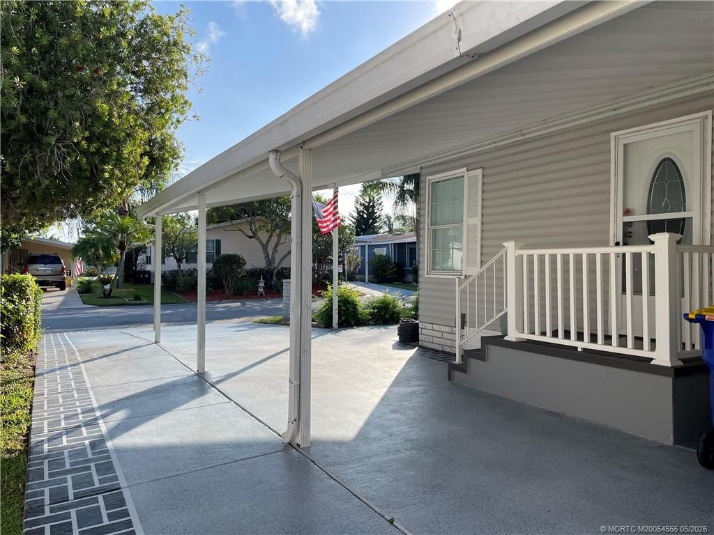 16296 SW Indianwood Circle, Indiantown, FL 34956 Photo