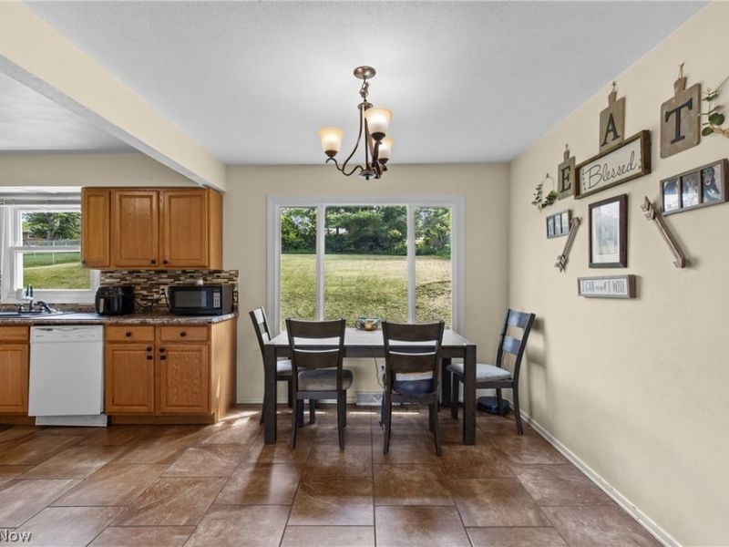324 Thomas Street, Wintersville, OH 43953 Photo 8