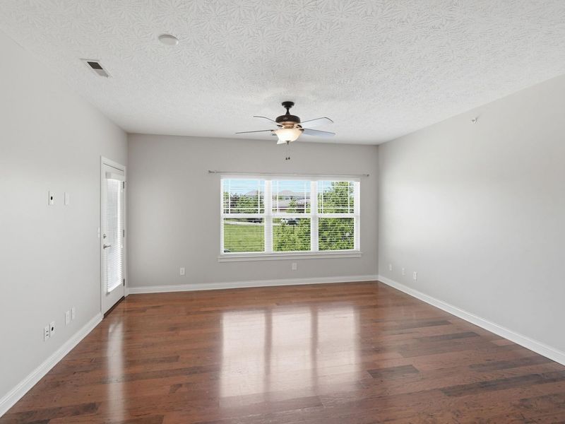 567 Riverpointe Drive, Unit 11, Dayton, KY 41074 Photo 8