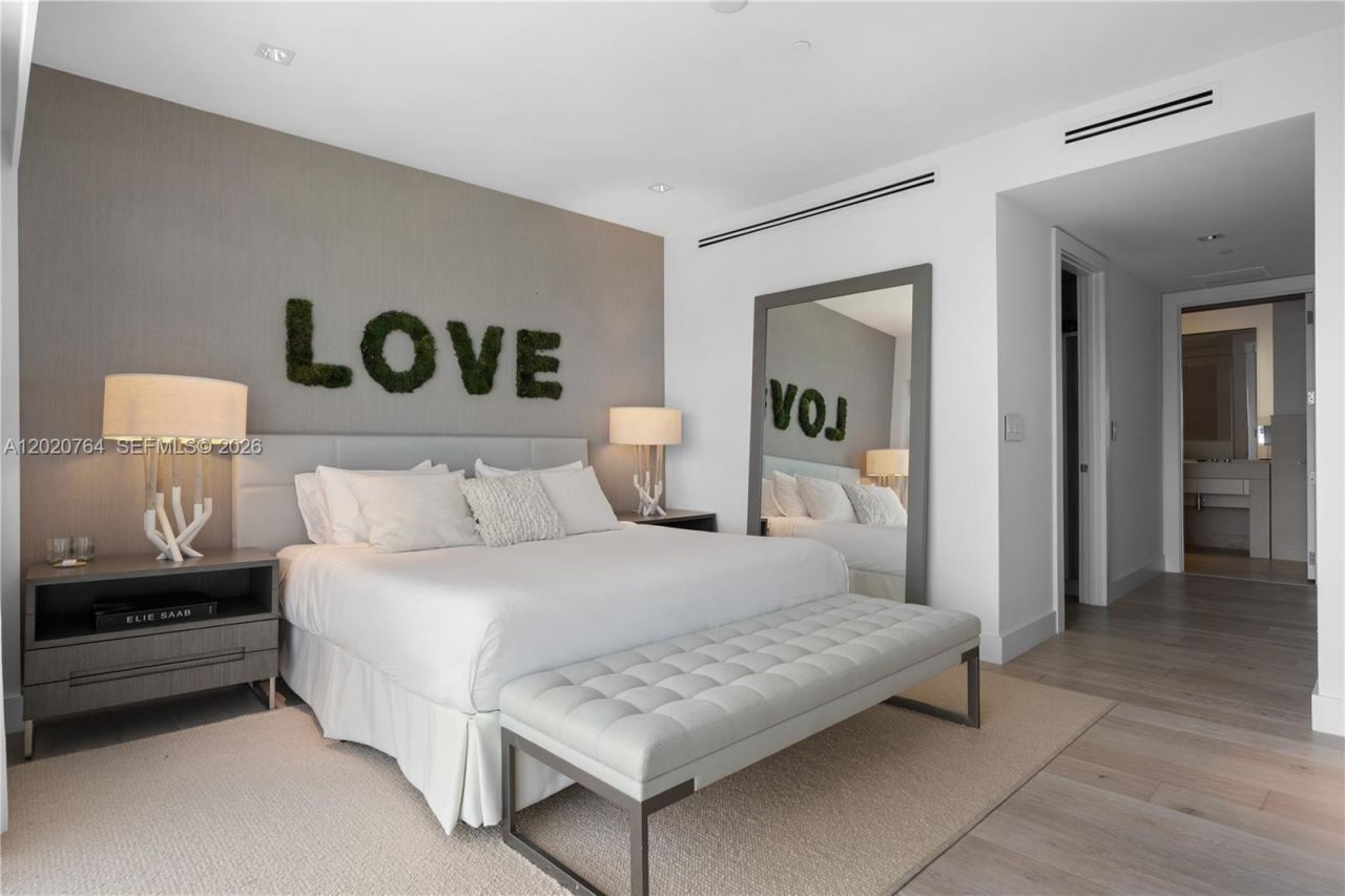 102 24th St , Unit PH-1706, Miami Beach, FL 33139 Photo