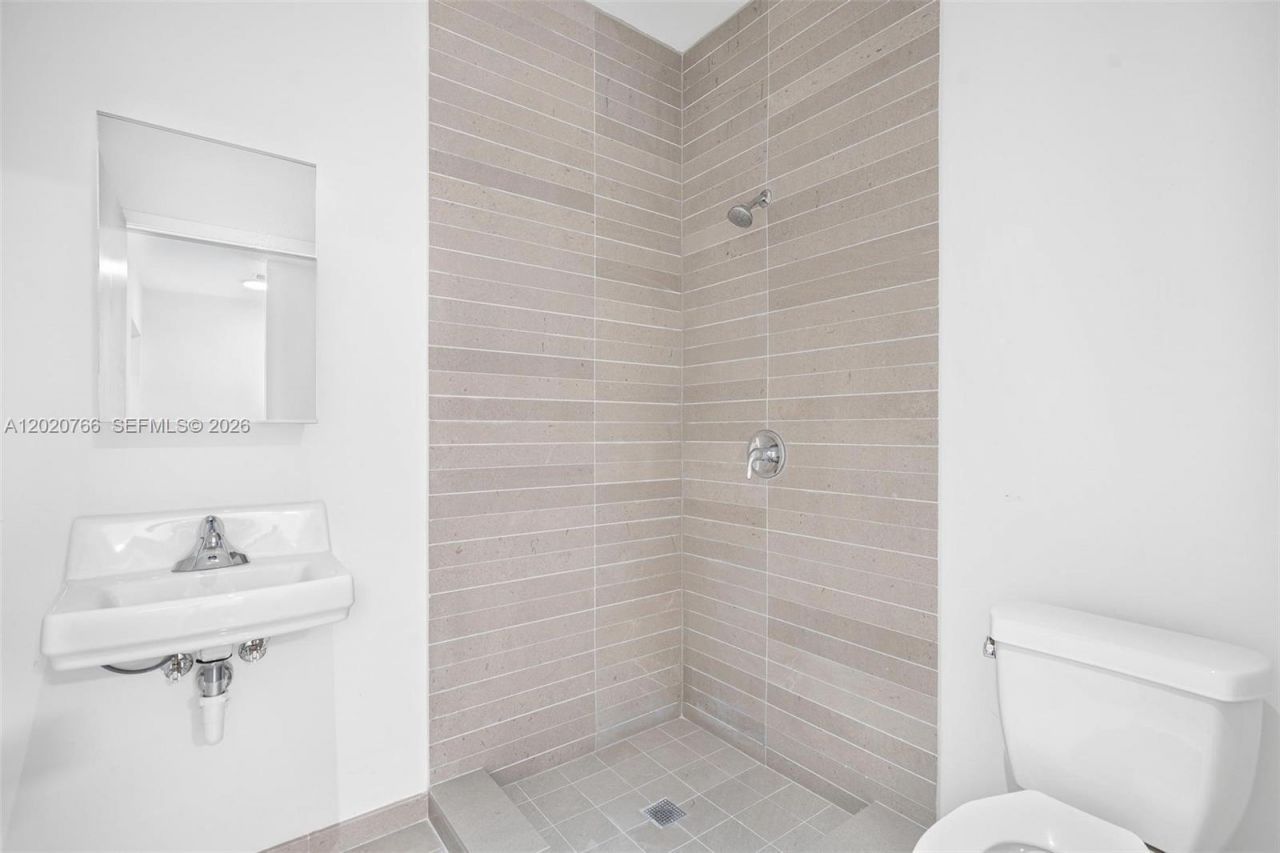 88 SW 7th St , Unit 4203, Miami, FL 33130 Photo