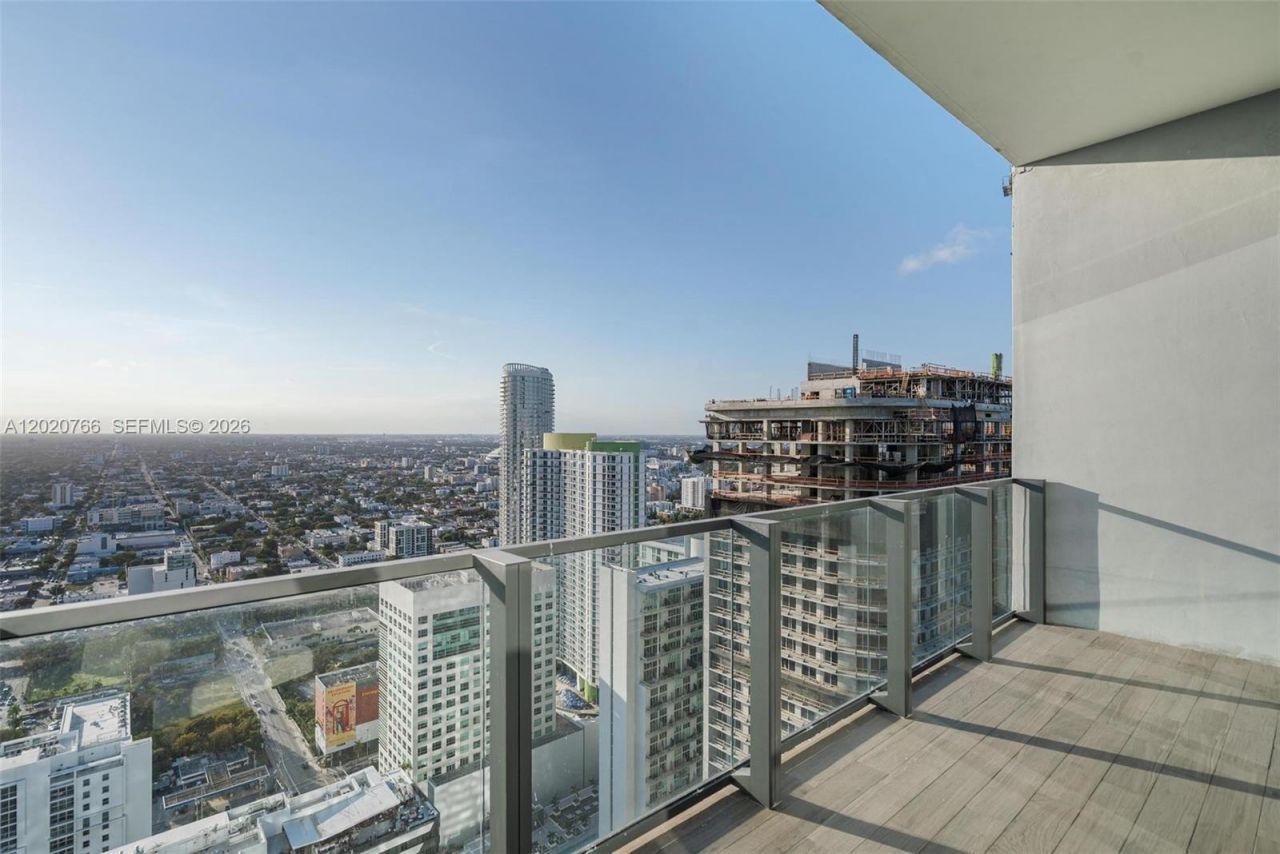 88 SW 7th St , Unit 4203, Miami, FL 33130 Photo