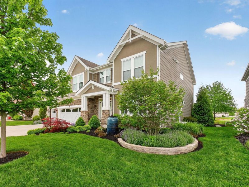 8321 Coldwater Drive, Powell, OH 43065 Photo 2