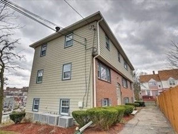 30 Trull St, Unit 3, Boston, MA 02125