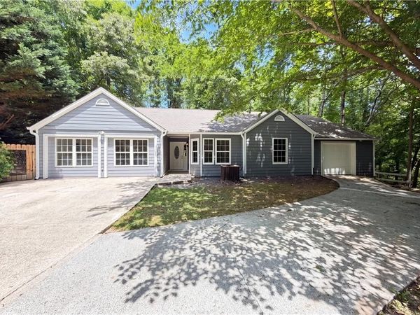 1121 Canvas Back Drive, Woodstock, GA 30189