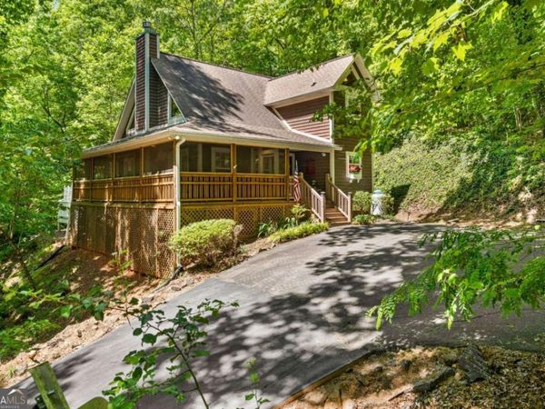2102 Pooh Corner, Hiawassee, GA 30546