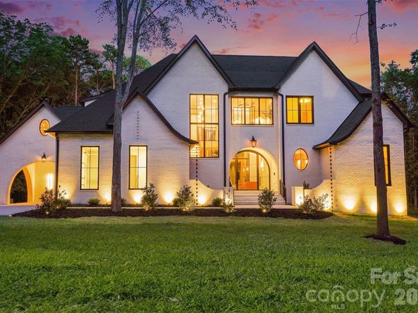 8124 Asheley Glen Drive , Mint Hill, NC 28227