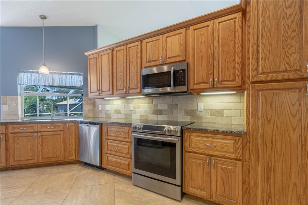 414 Ash Street, Sebastian, FL 32958 Photo