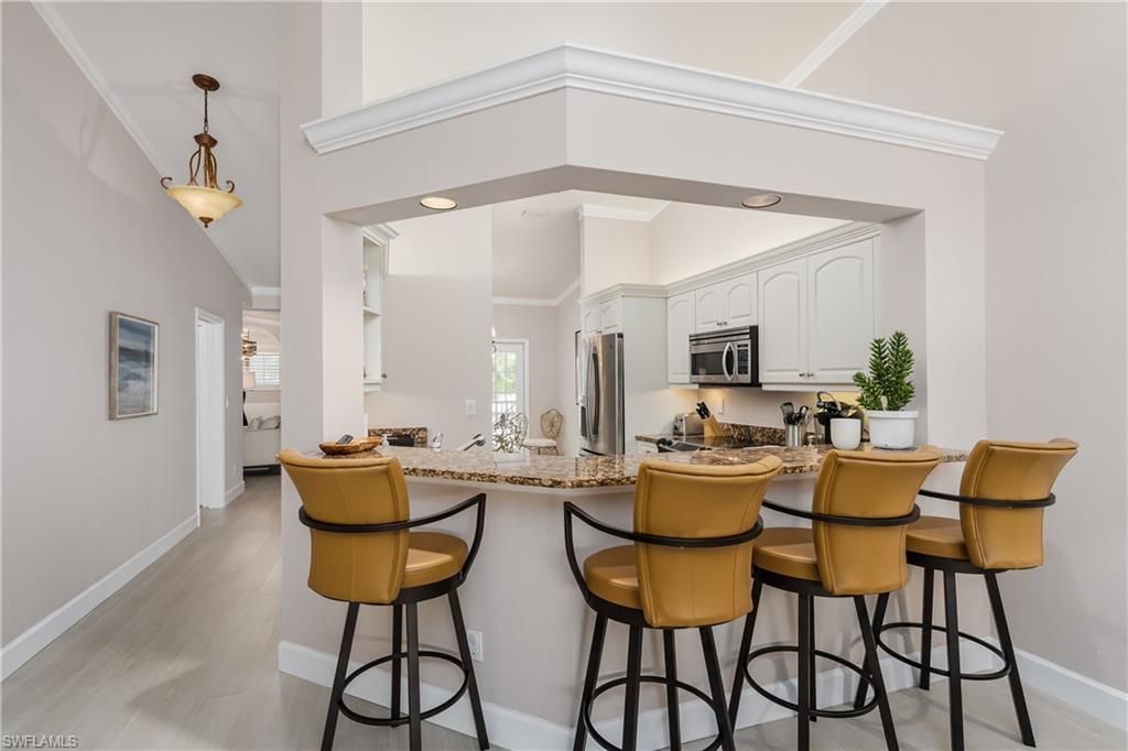7046 Barrington Cir , Unit 202, Naples, FL 34108 Photo