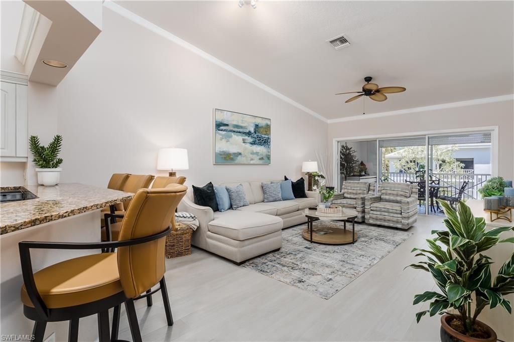 7046 Barrington Cir , Unit 202, Naples, FL 34108 Photo