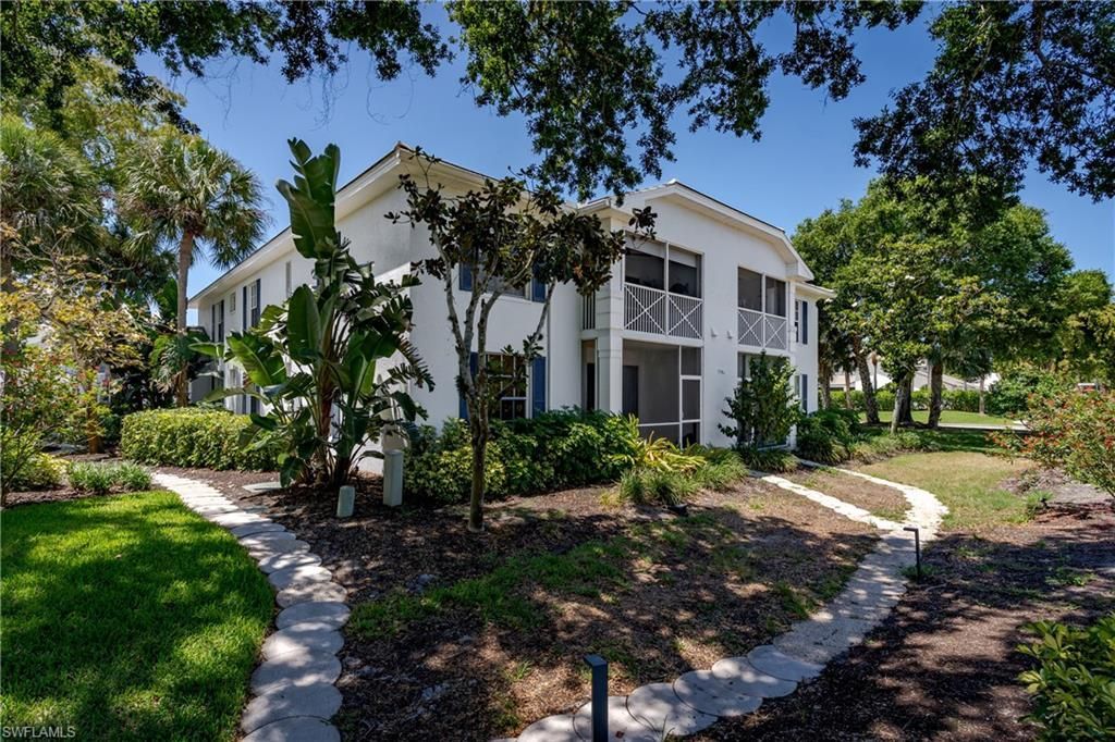 7046 Barrington Cir , Unit 202, Naples, FL 34108 Photo