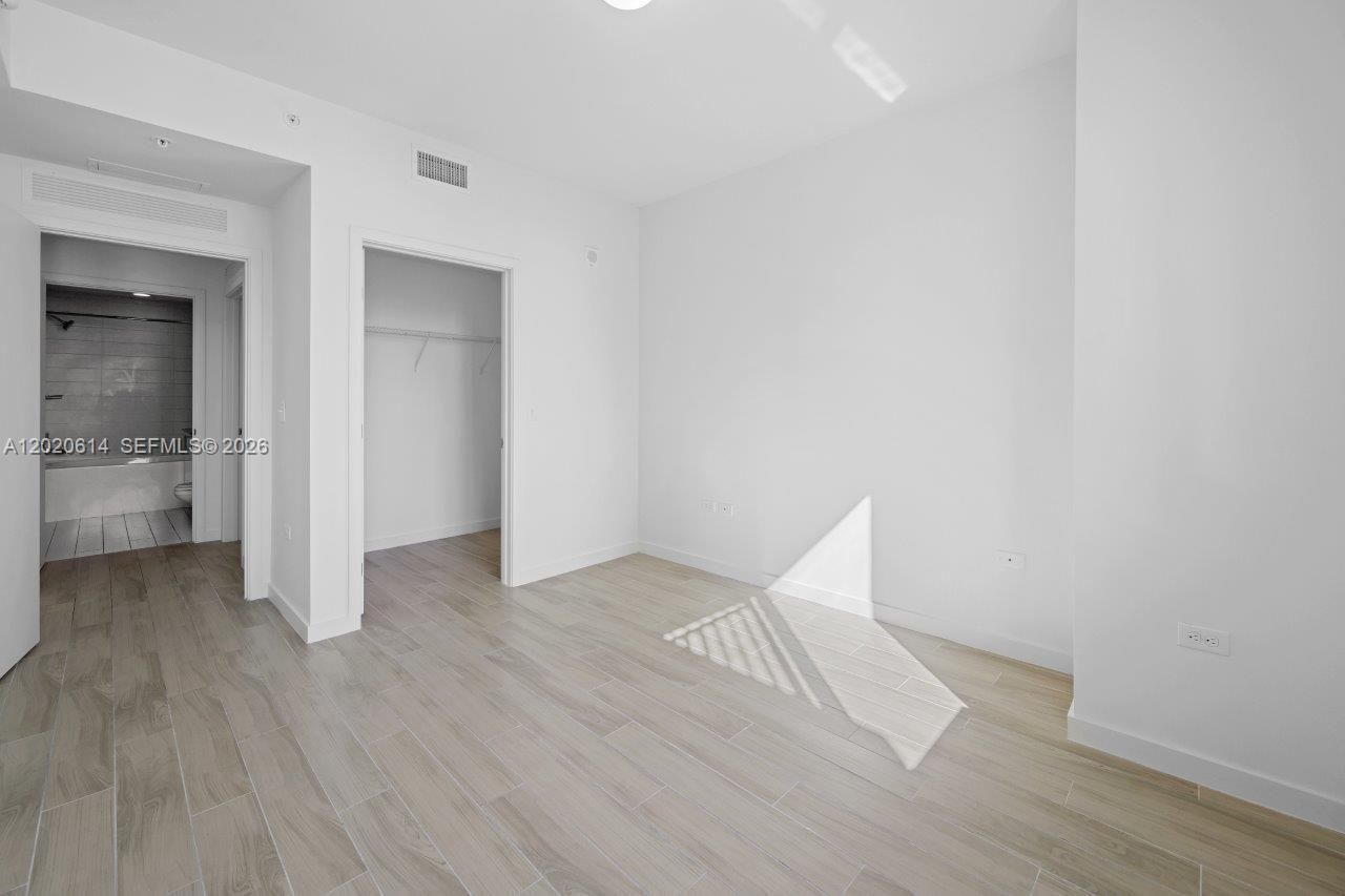 999 SW 1st Ave , Unit 2911, Miami, FL 33130 Photo