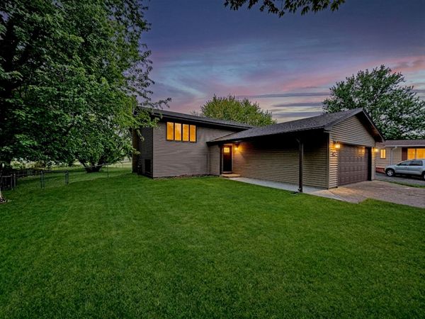 3333 74th Circle N, Brooklyn Park, MN 55443