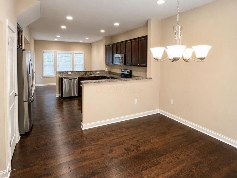 3818 Rennes, Columbus, OH 43221 Photo 6