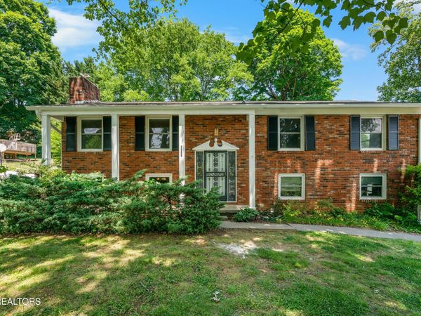 4201 Pleasantwood Drive, Knoxville, TN 37921