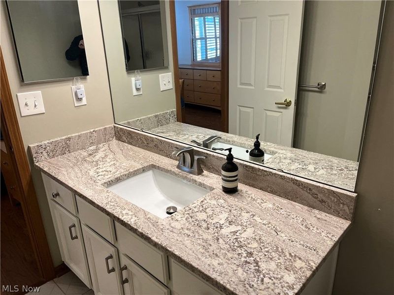 33992 Sunflower Lane , North Ridgeville, OH 44039 Photo 32