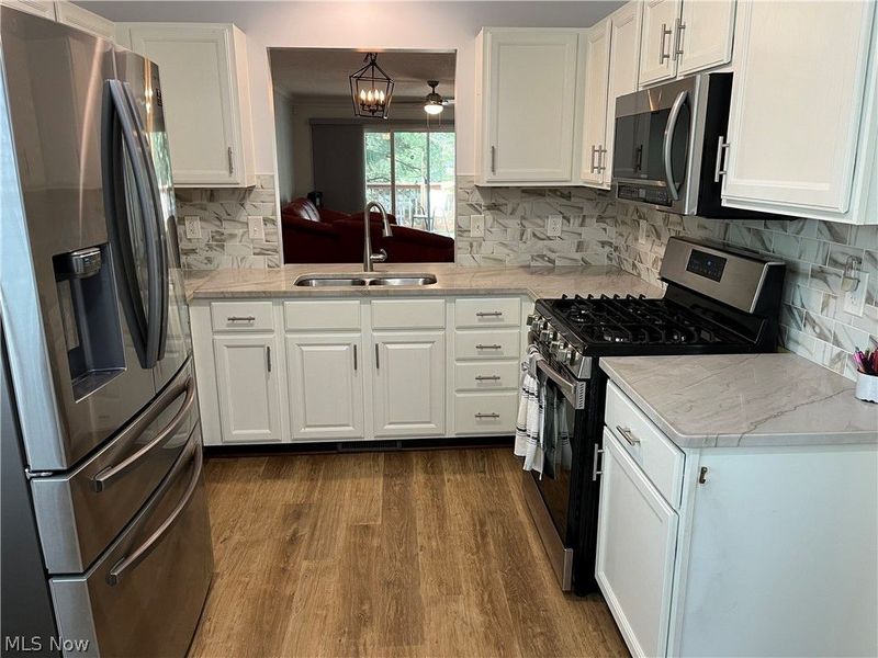 33992 Sunflower Lane , North Ridgeville, OH 44039 Photo 8