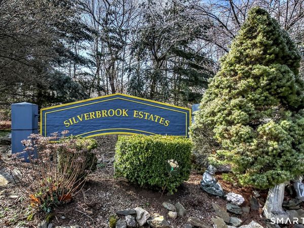67 Red Cedar, Orange, CT 06477