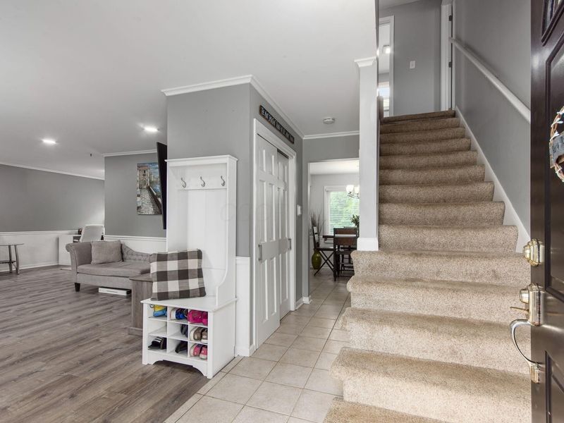 2403 White Road, Grove City, OH 43123 Photo 5