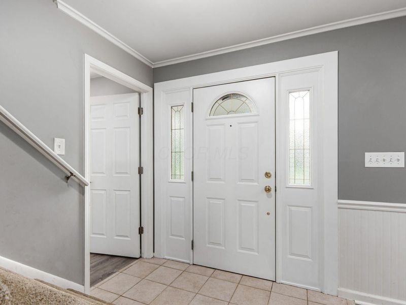 2403 White Road, Grove City, OH 43123 Photo 6