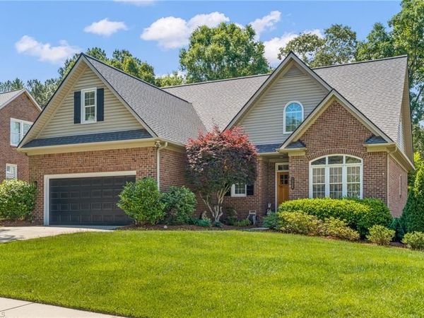 1724 Mirabeau Court , High Point, NC 27265