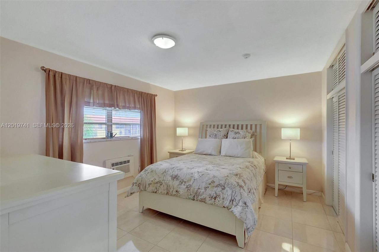 17001 NE 13th Ave , Unit 306, Miami, FL 33162 Photo