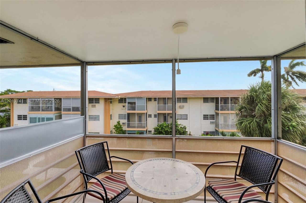 17001 NE 13th Ave , Unit 306, Miami, FL 33162 Photo