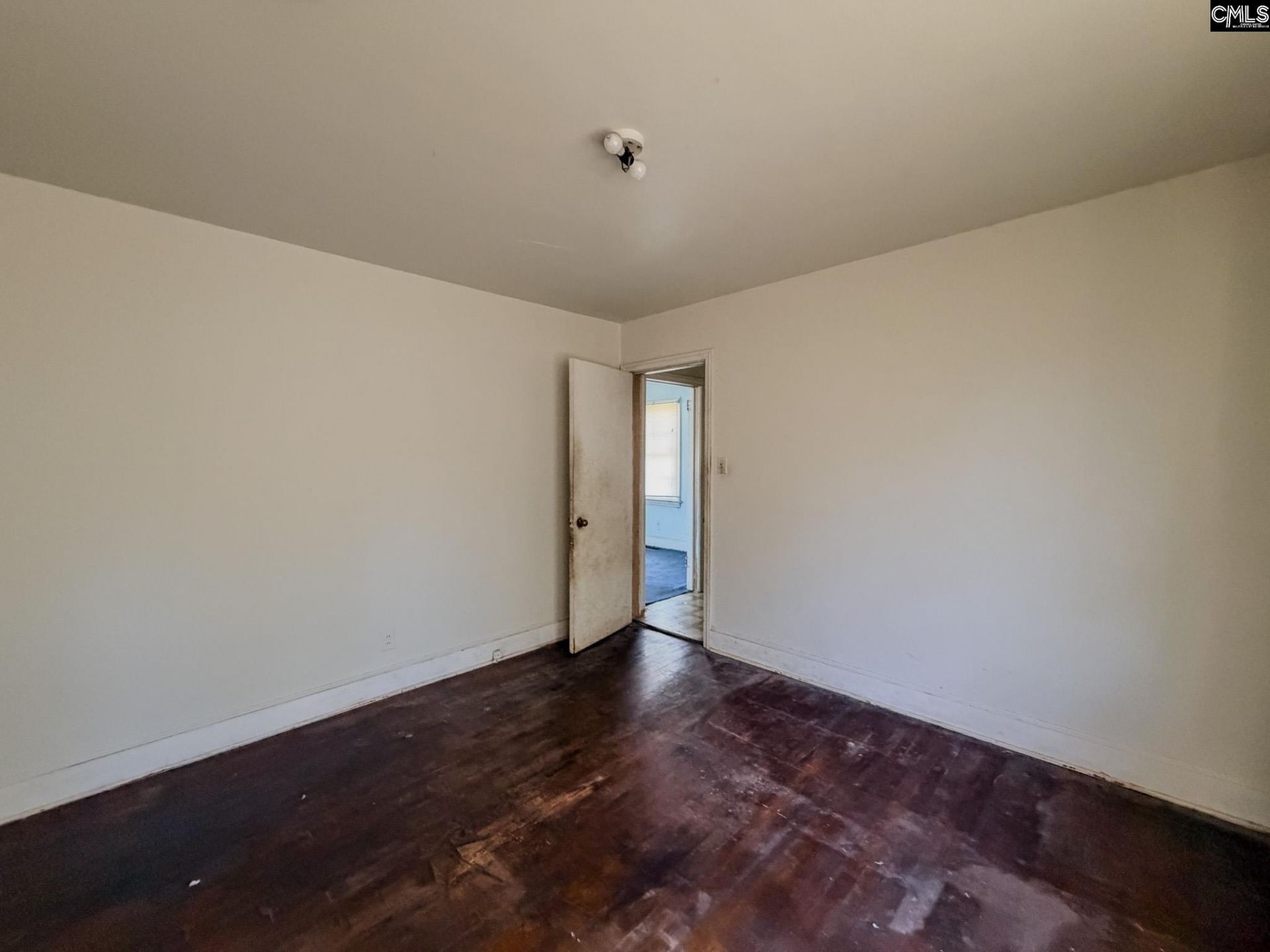 929 Mt Gallant Drive  Photo 5
