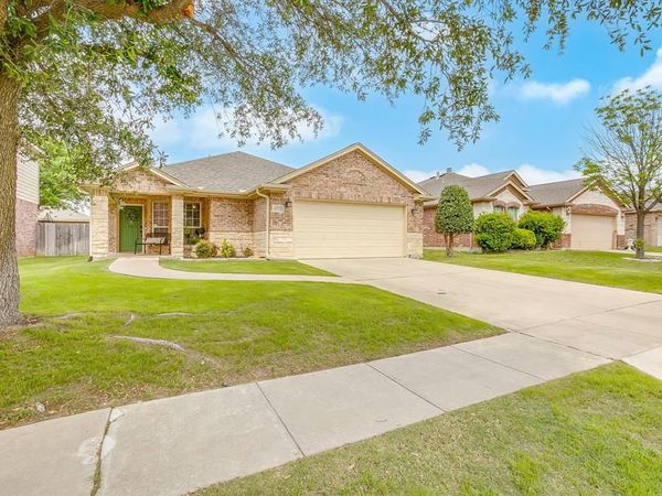 6532 Sierra Madre Drive, Fort Worth, TX 76179