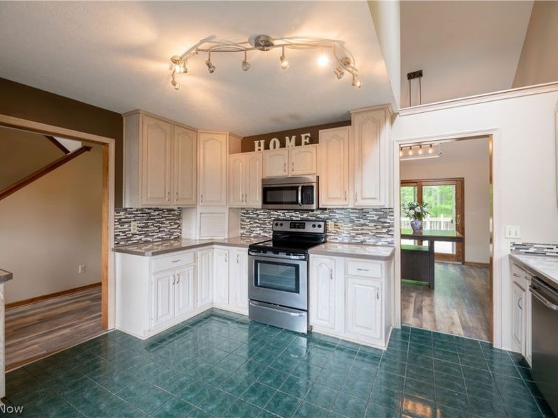 4534 Cobblestone Trail, Ravenna, OH 44266 Photo 10