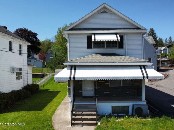 1438 Main Street , Peckville, PA 18452