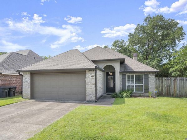 16008 Somersby, Baton Rouge, LA 70817