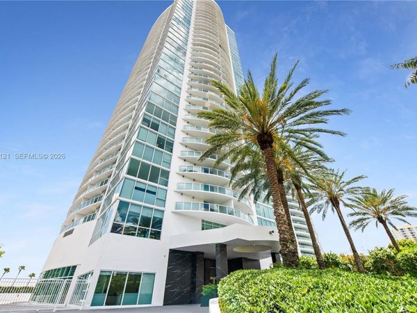 2101 Brickell Ave, Unit 1909, Miami, FL 33129