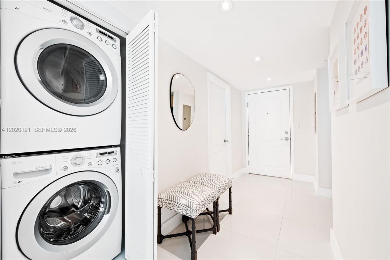 2101 Brickell Ave, Unit 1909, Miami, FL 33129 Photo