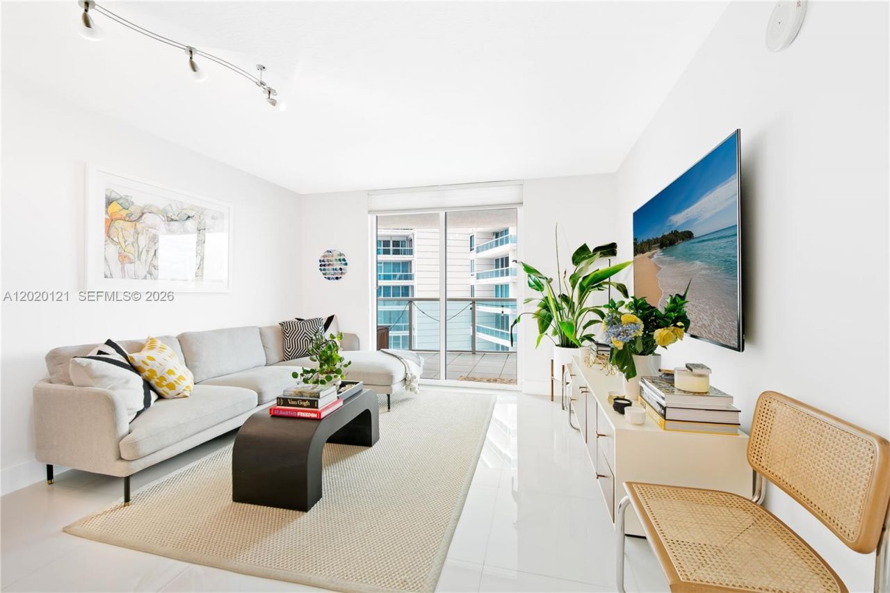 2101 Brickell Ave, Unit 1909, Miami, FL 33129 Photo