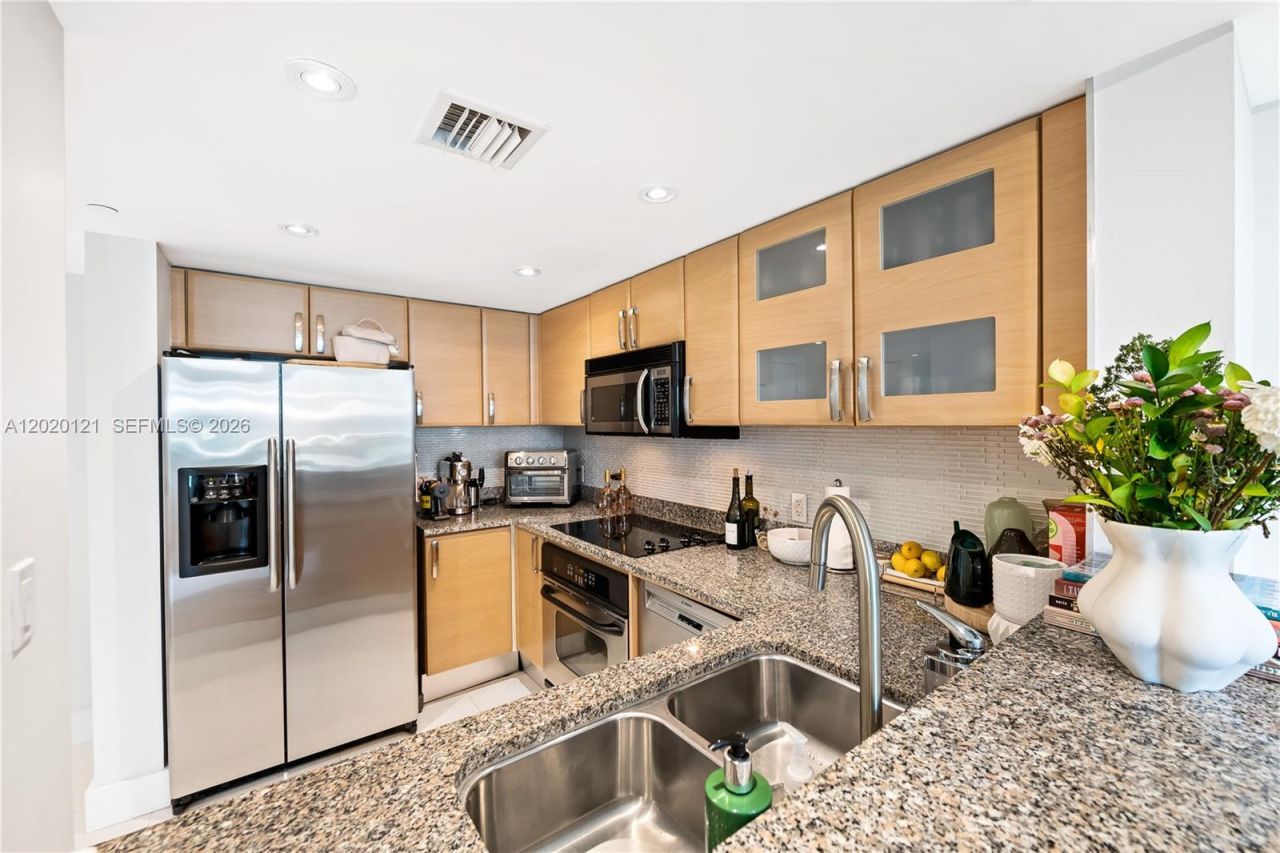 2101 Brickell Ave, Unit 1909, Miami, FL 33129 Photo