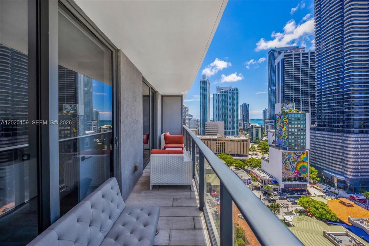 55 SW 9th St, Unit 1804, Miami, FL 33130 Photo
